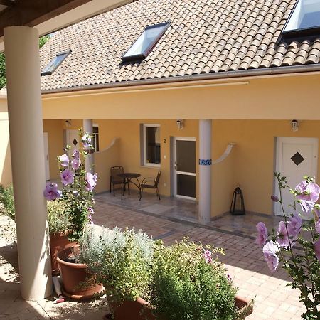 Alt Baden Apartement Dunaszekcső エクステリア 写真