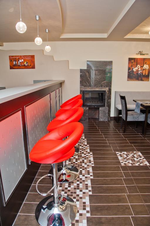 Alt Baden Apartement Dunaszekcső エクステリア 写真